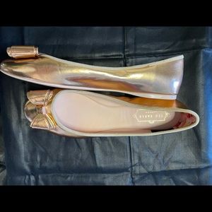 Ted Baker Rose gold flats size 40.5 USA 10